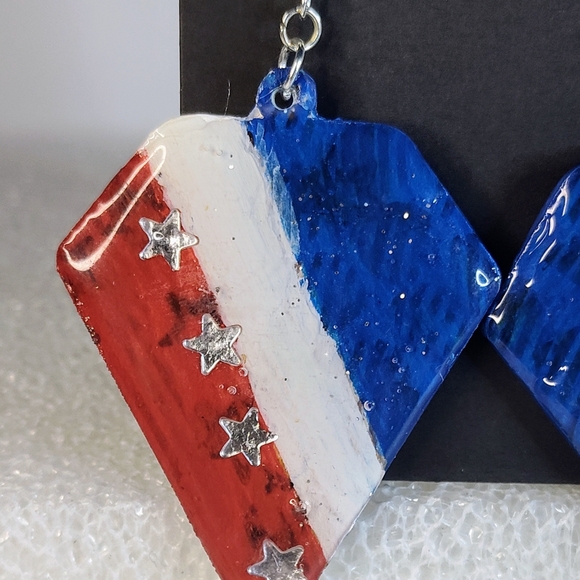 Earrings - Picture 2 of 3